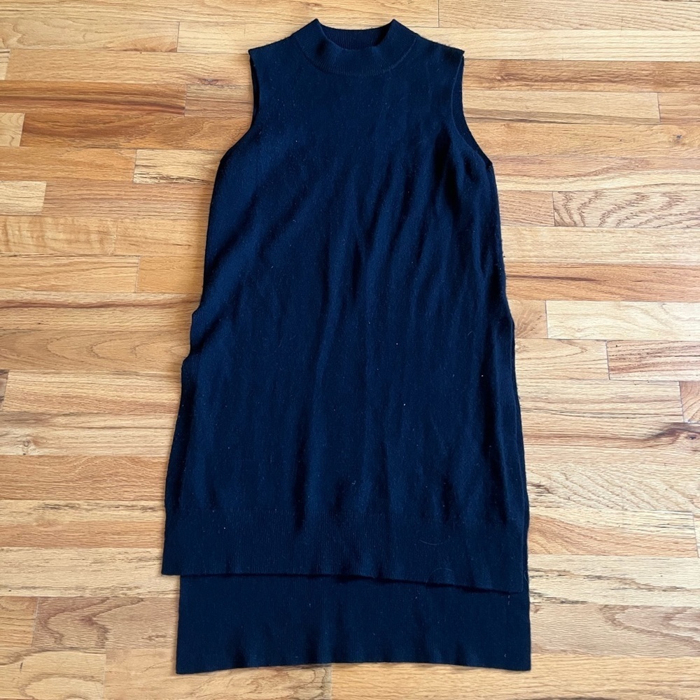 SAKS FIFTH AVENUE 100% Cashmere Sleeveless Tunic Black S